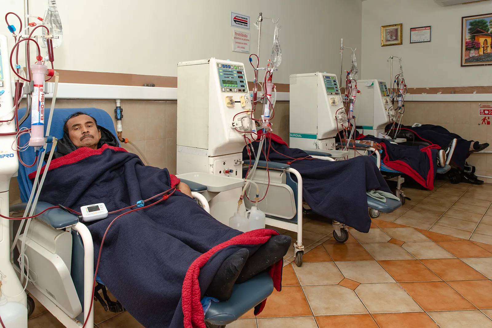 Equipo de hemodiálisis Hospital Los Álamos